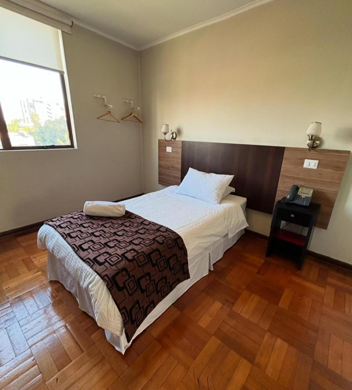 סנטיאגו Hotel Plaza Nunoa מראה חיצוני תמונה